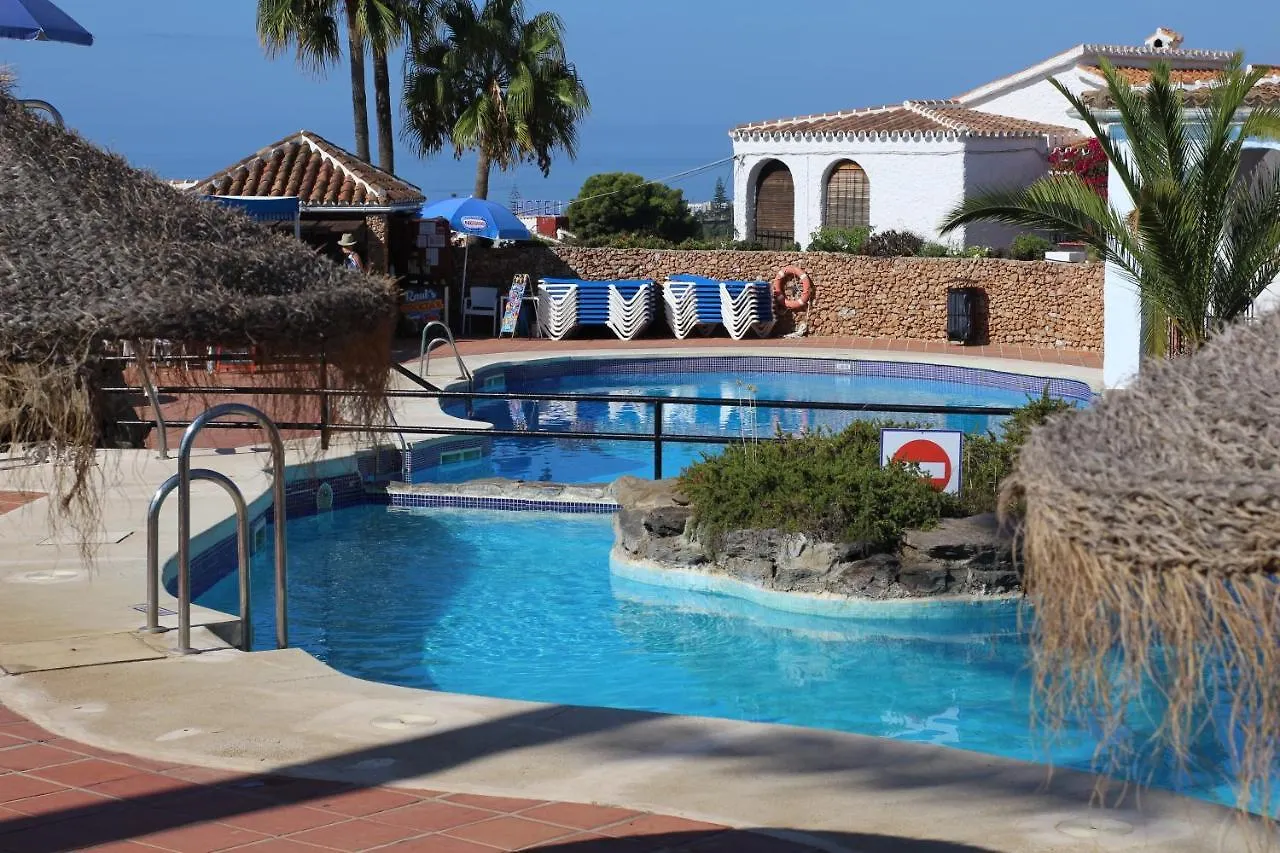 El Capistrano Village Spacious home, large terrace Nerja